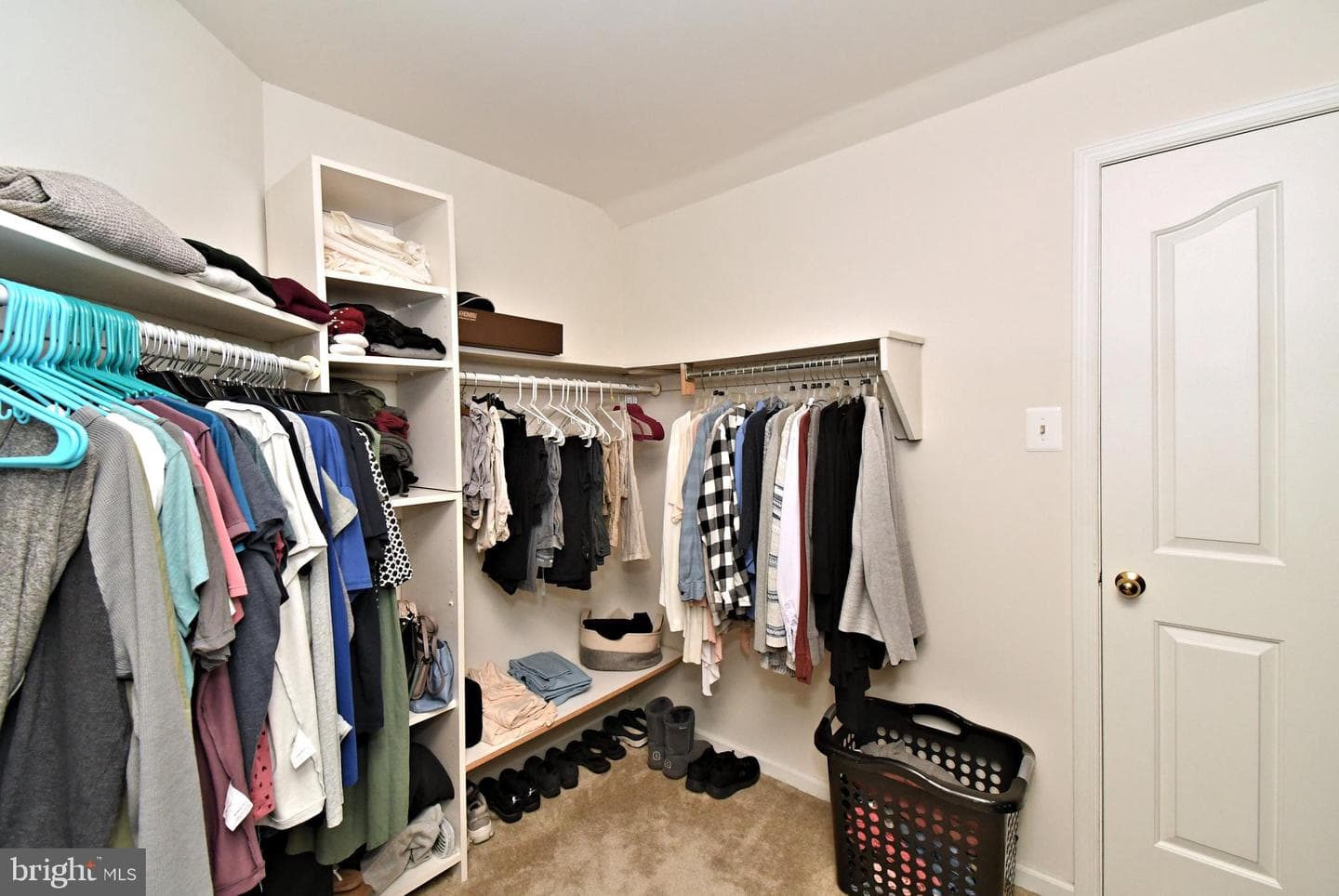 210 Remington Court photo 44