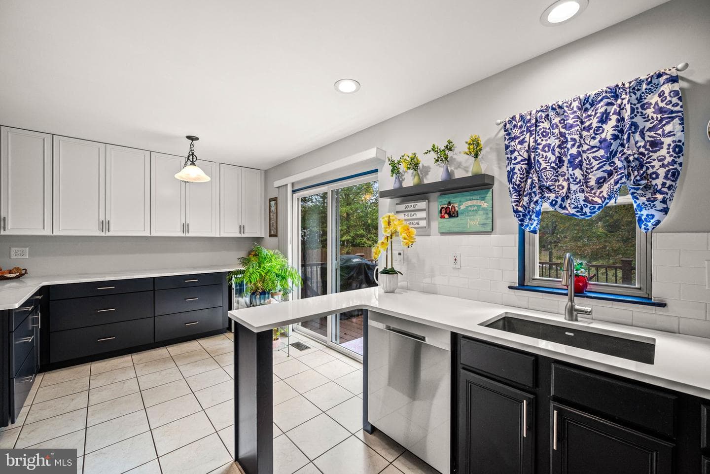 156 Strawberry Lane photo 12