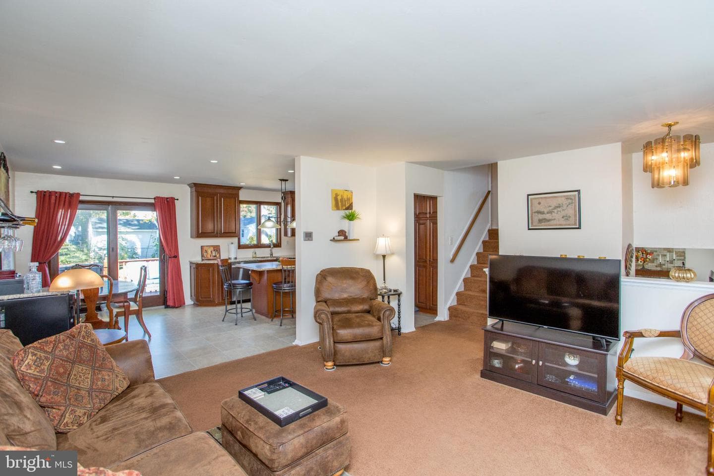 442 Acorn Drive photo 9