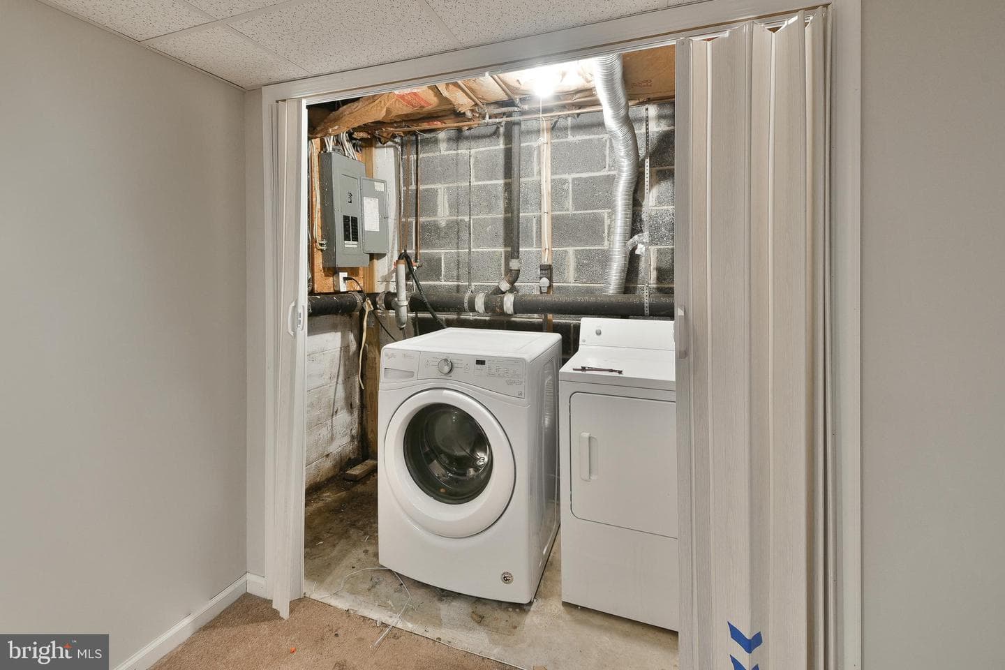 396 Rutgers Court photo 29