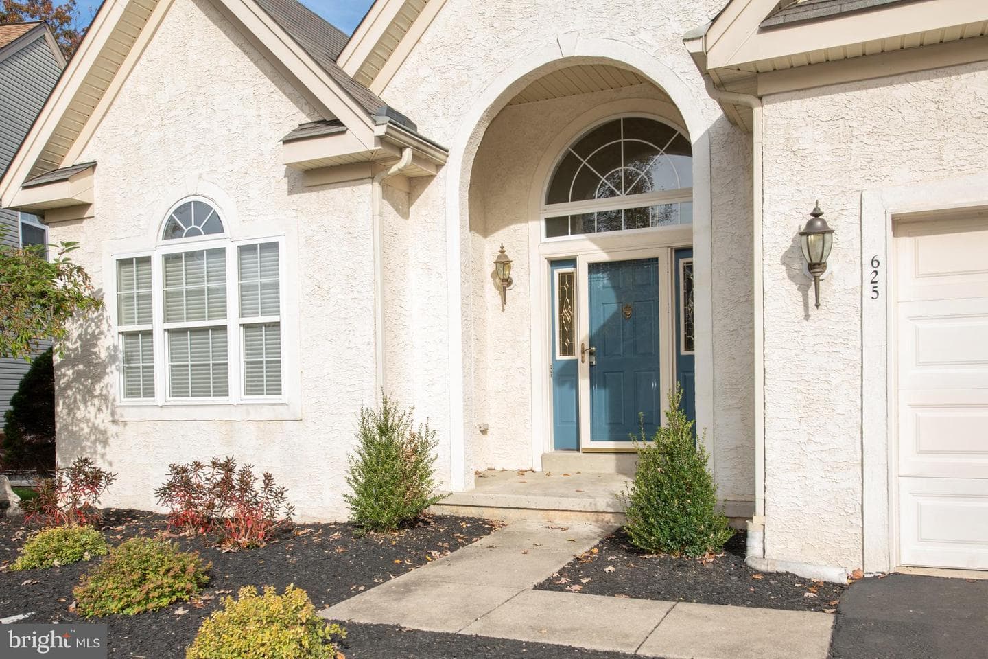 625 N Settlers Circle photo 3