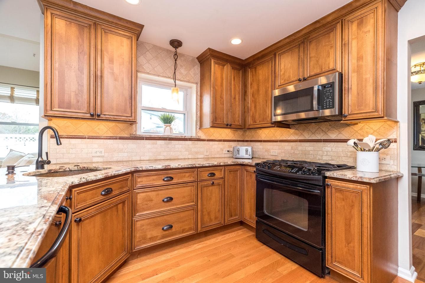 1403 E Fernbrook Drive photo 11