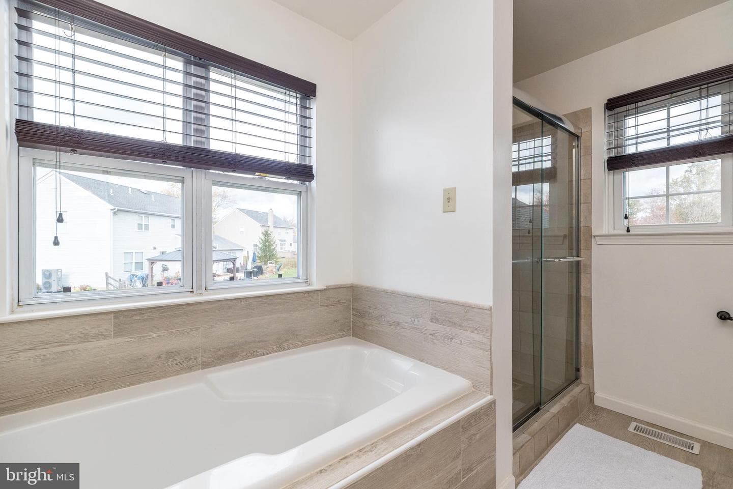 1403 E Fernbrook Drive photo 29
