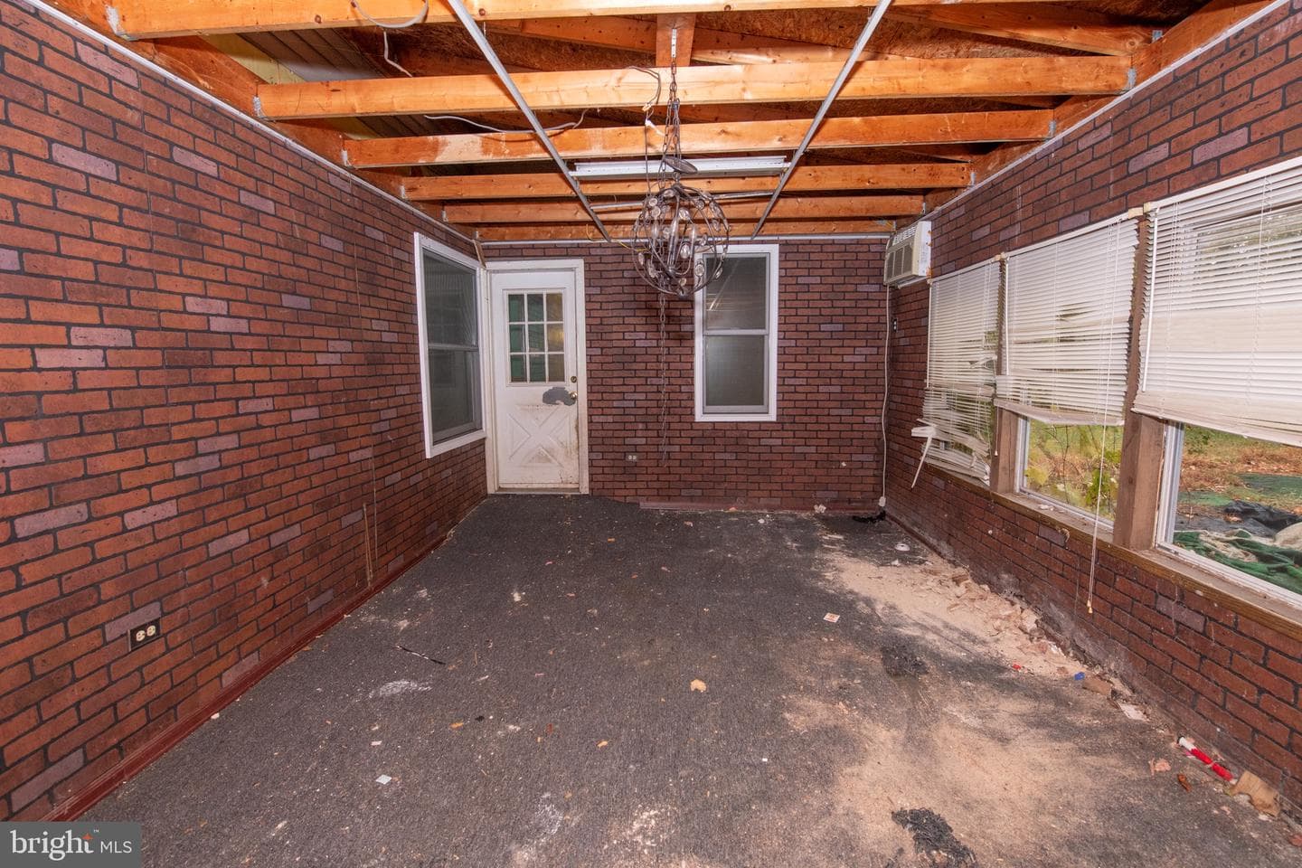 571 Fernwood Lane photo 34