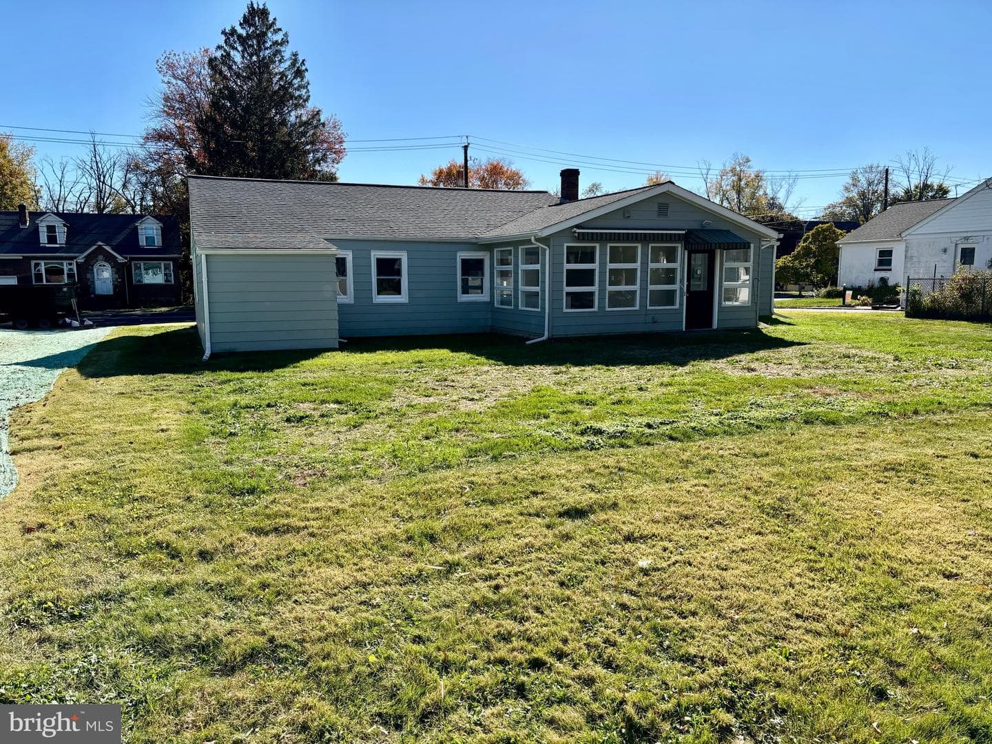941 W Mill Street photo 25