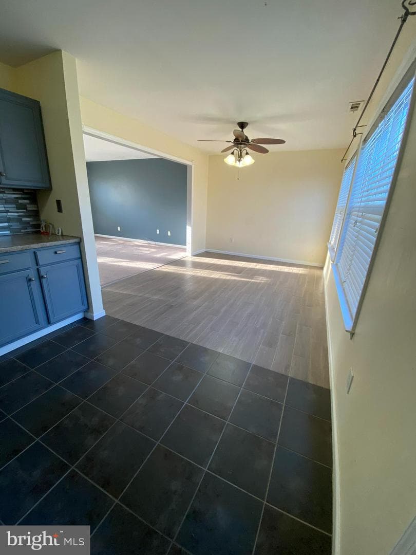 1206 Arbor Court photo 4