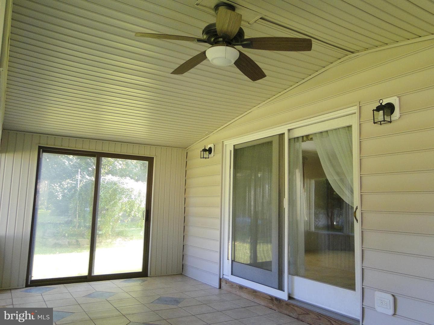 2365 E Swamp Road photo 22