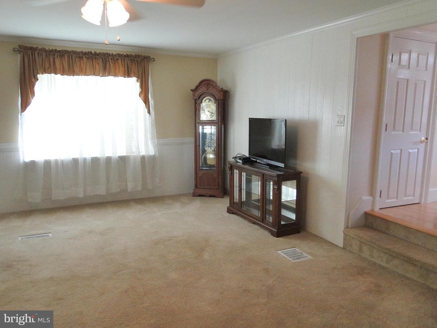 2365 E Swamp Road photo 9