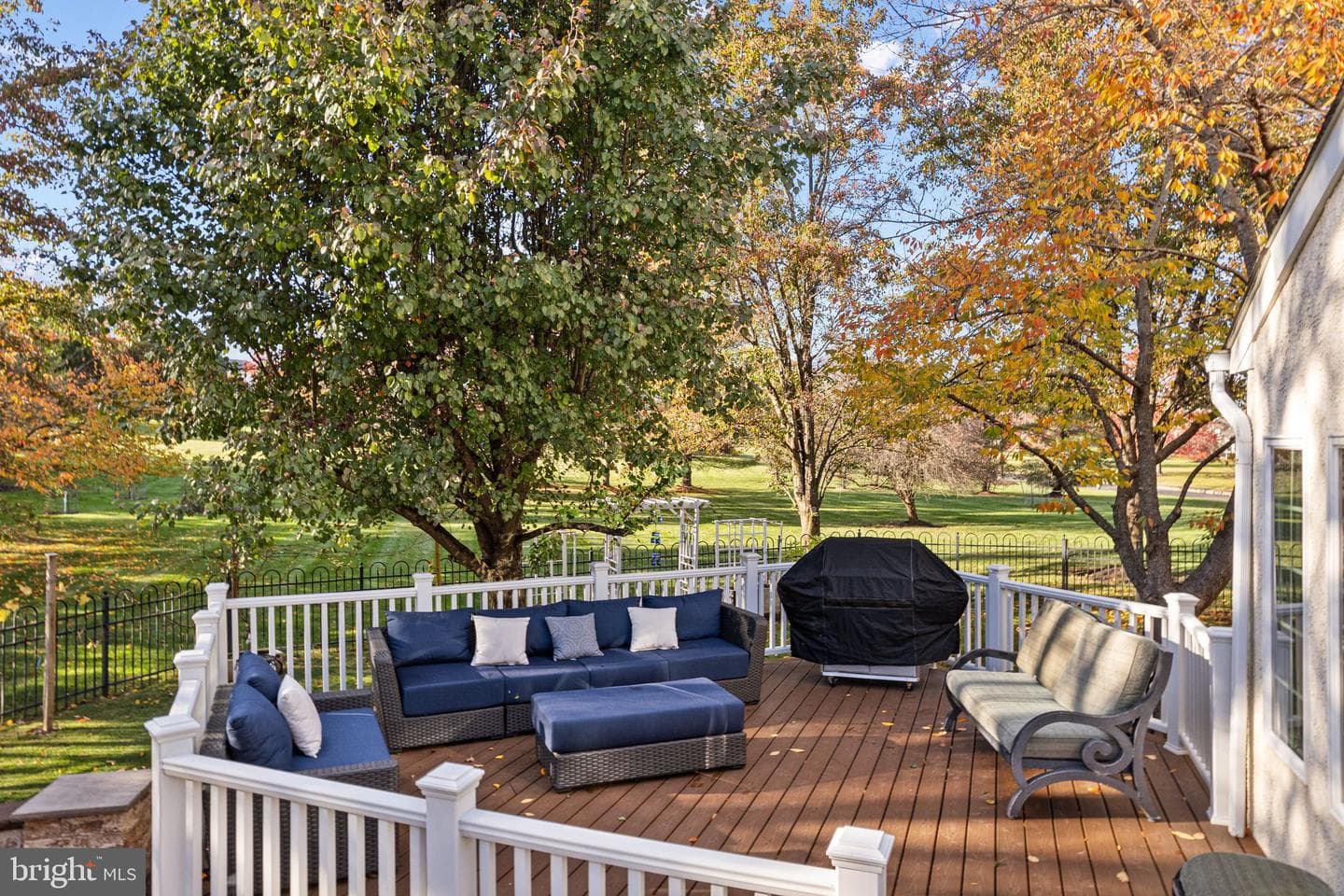 63 Woodside Lane photo 7