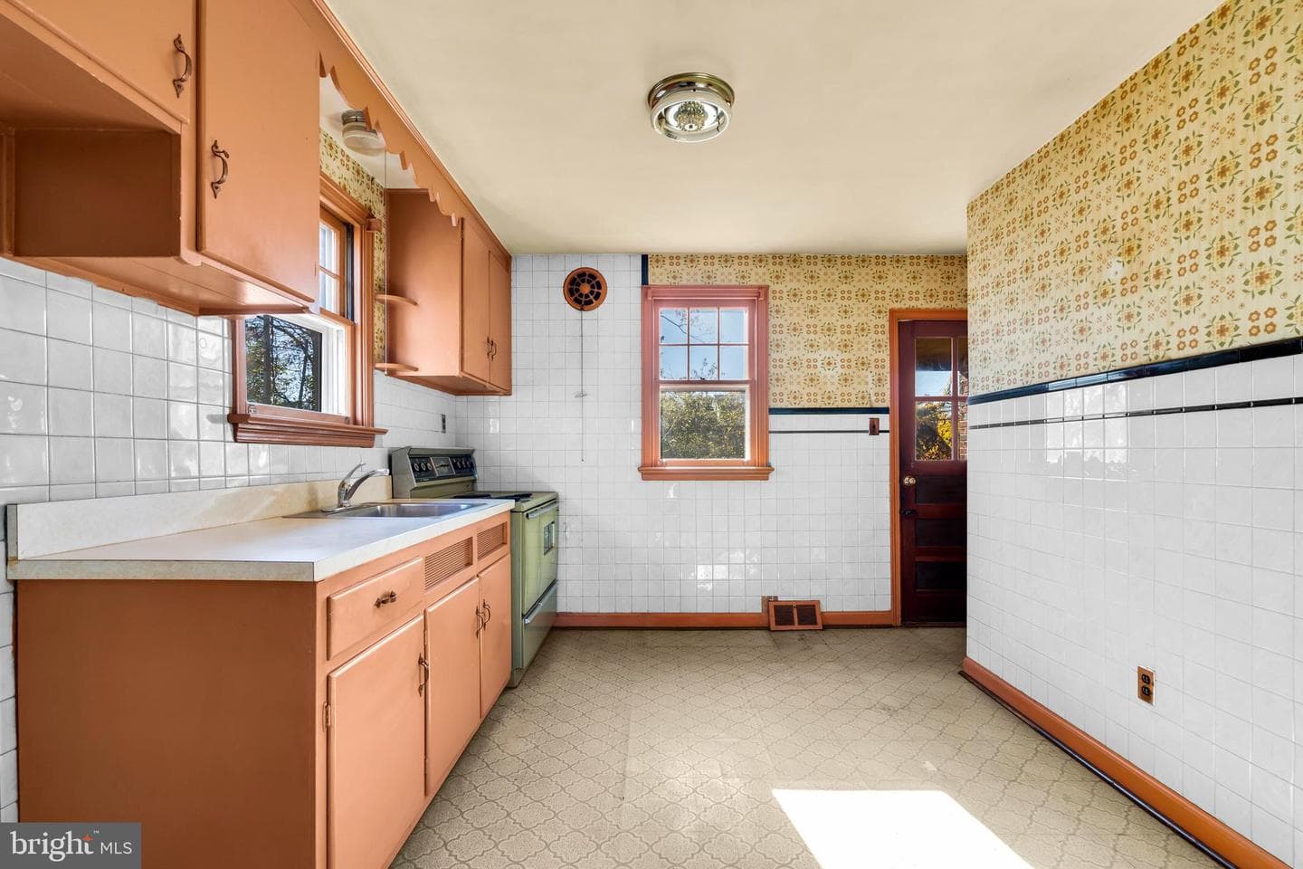 39 Woodbine Avenue photo 12