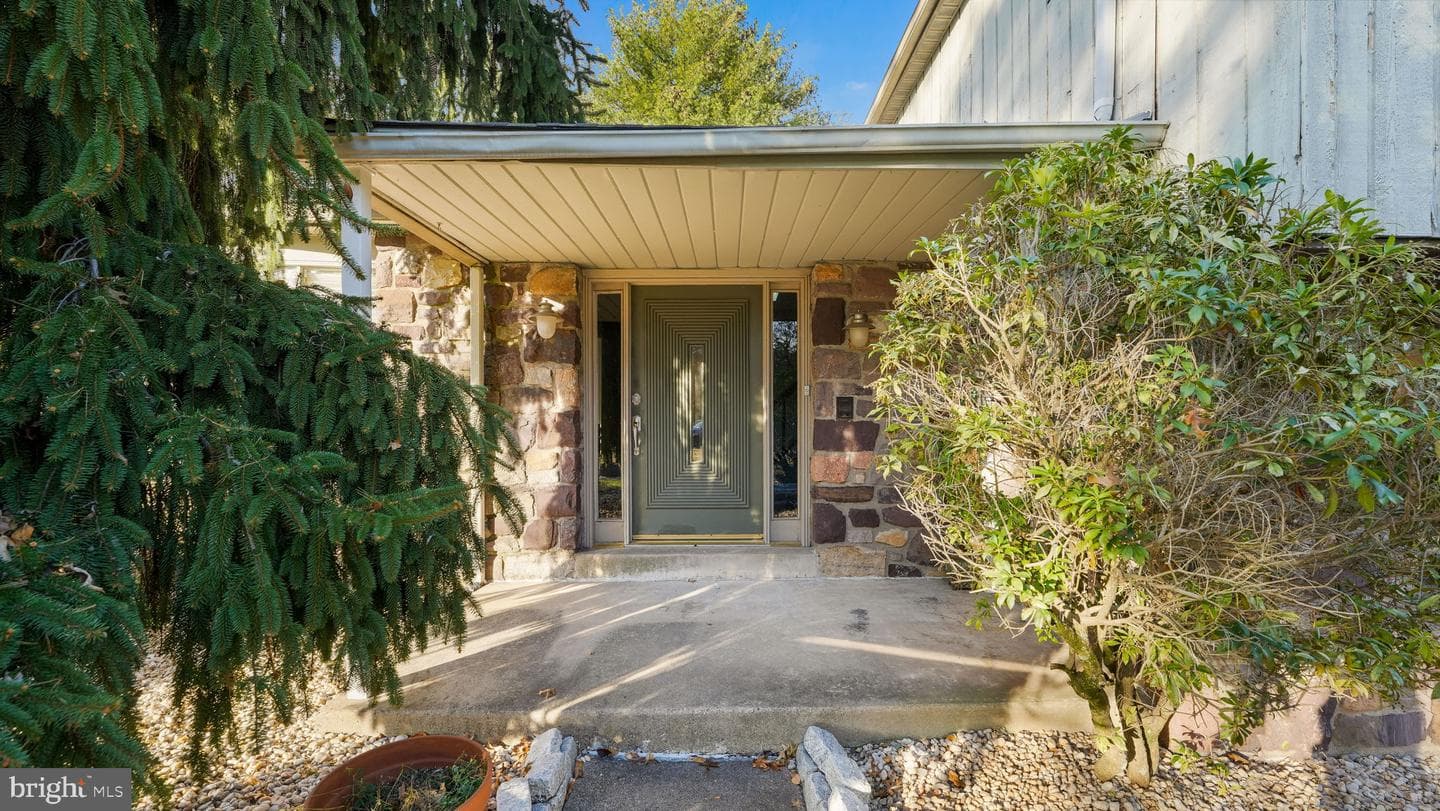 28 Peter Drive photo 2