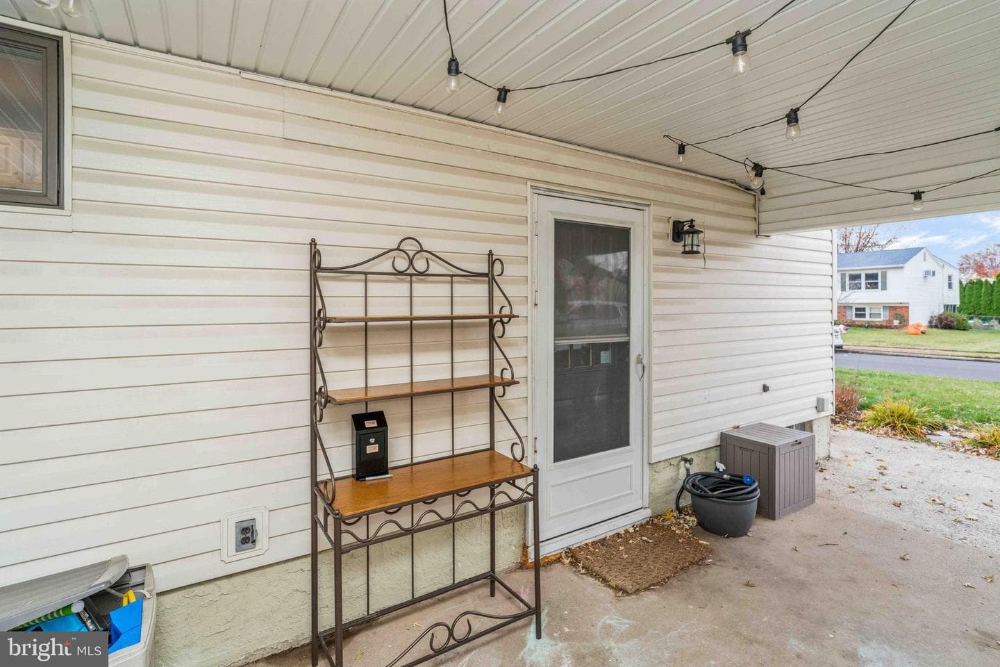 216 Wellington Drive photo 7