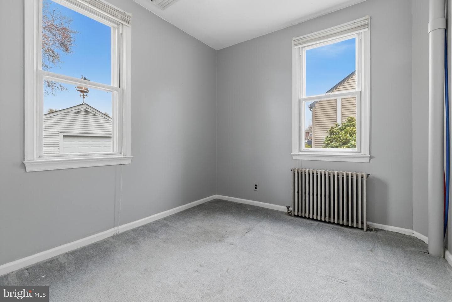 2133 Maple Avenue photo 10