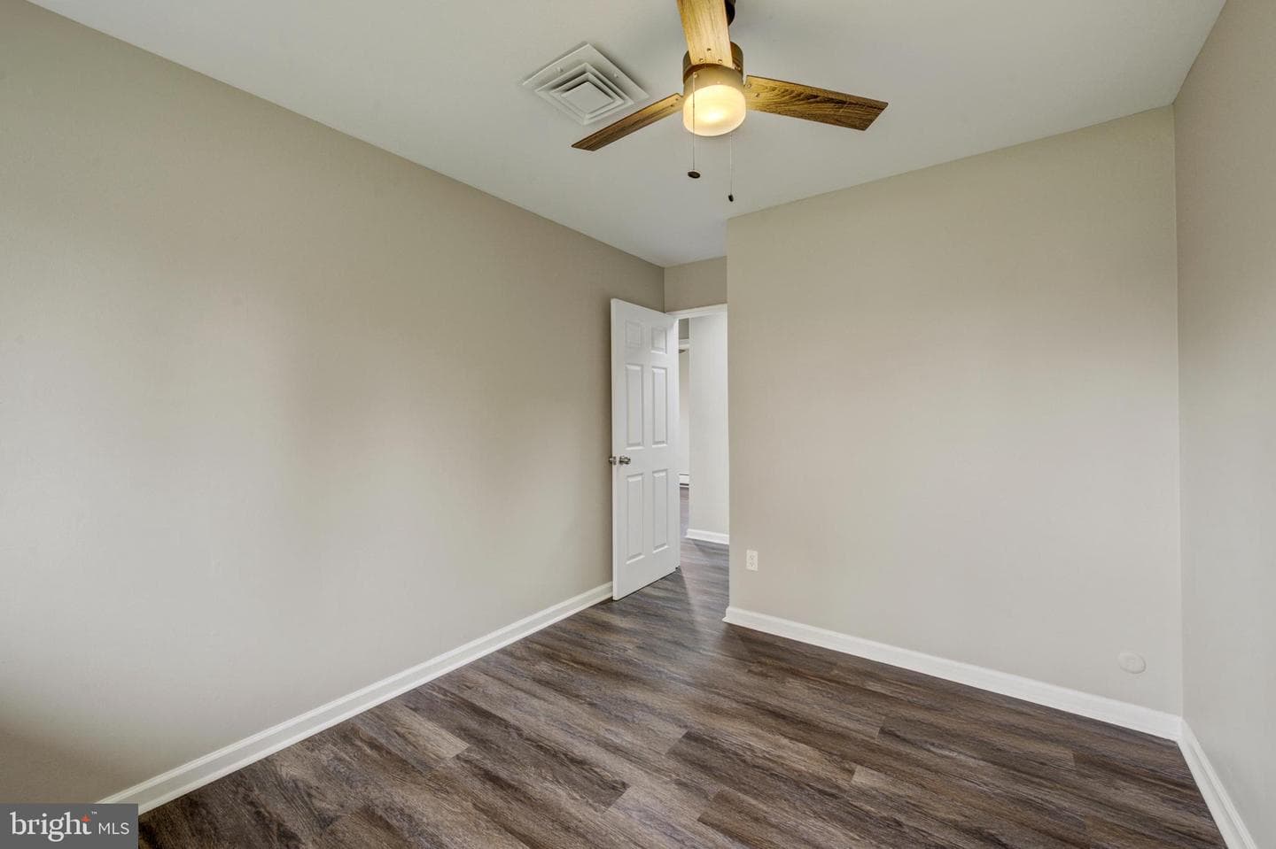 4255 Somerton Road photo 19