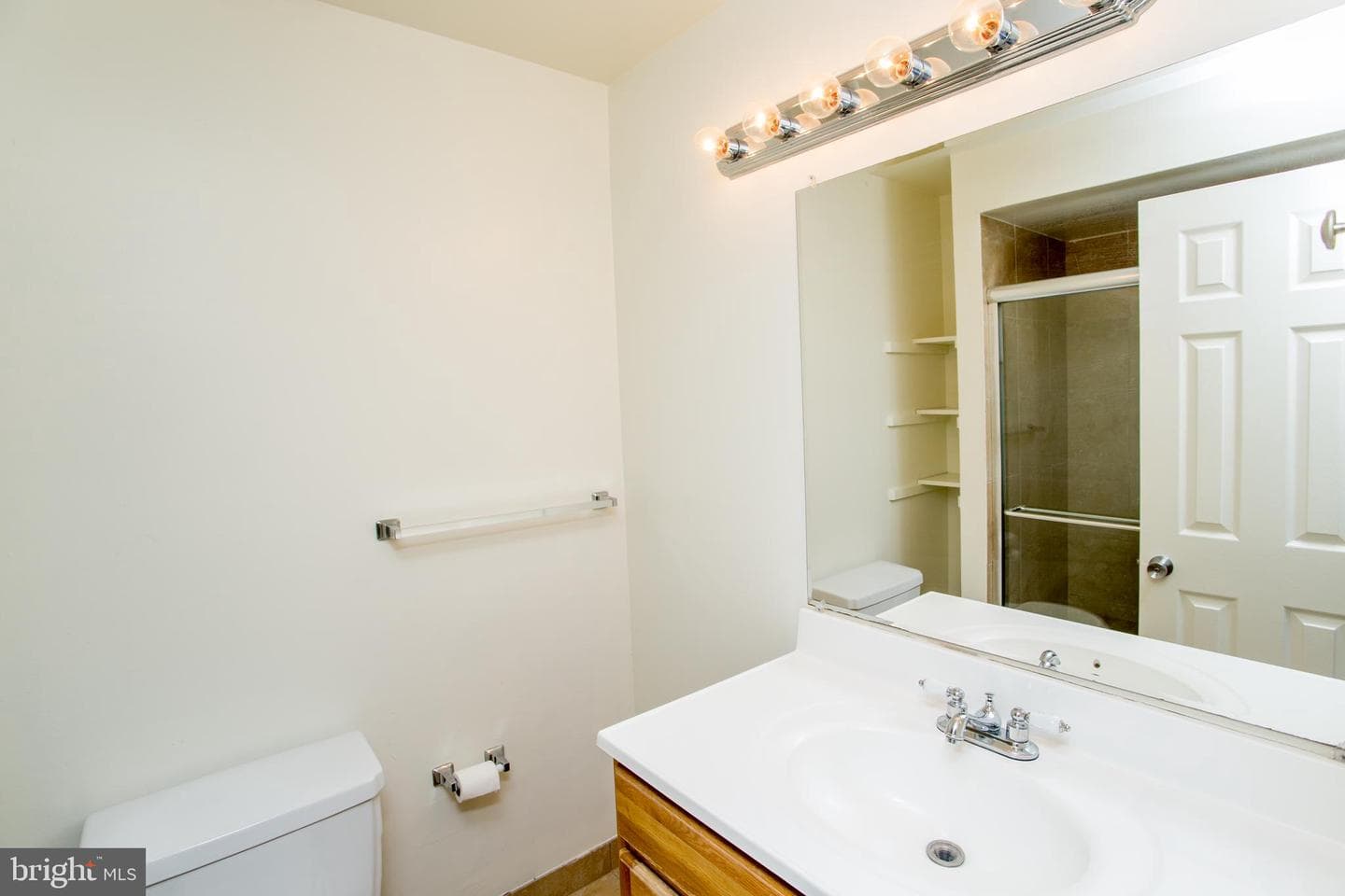 1811 Hennessy Drive photo 44