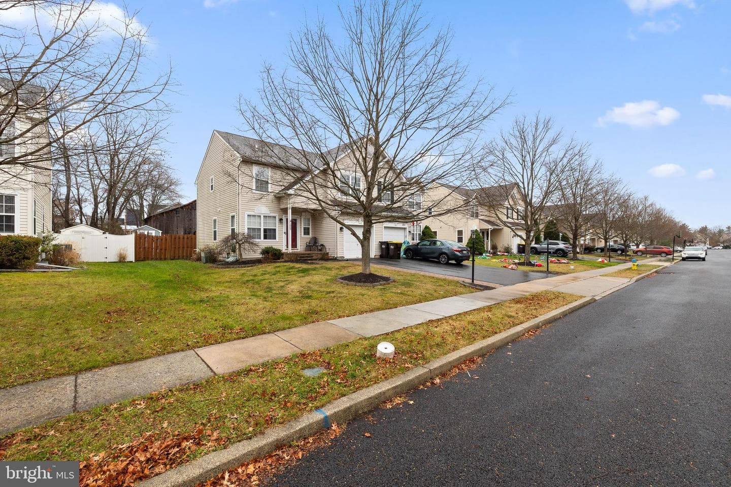 1009 Heather Lane photo 2