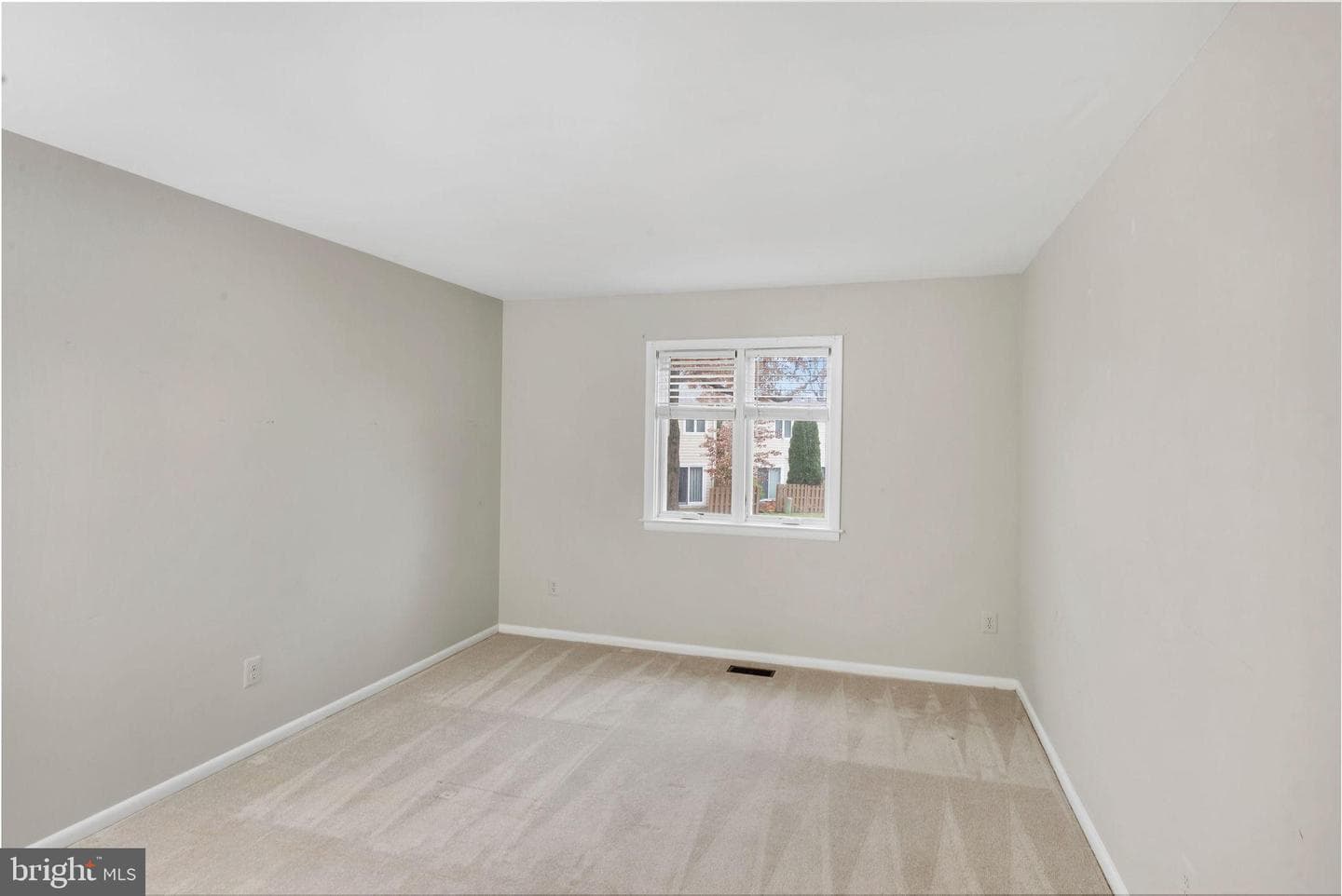 333 Dorset Court photo 23