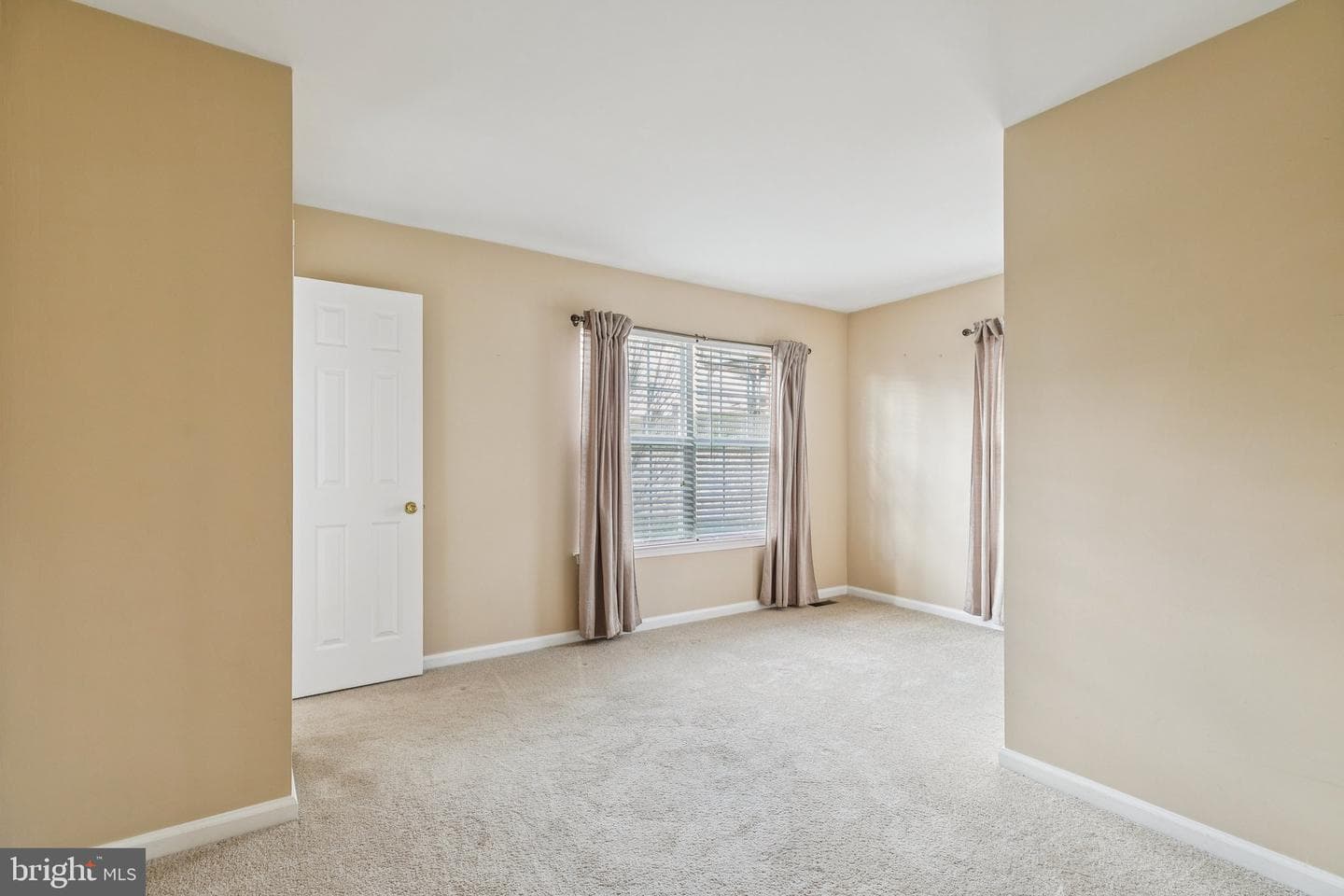 5437 Rinker Circle photo 13