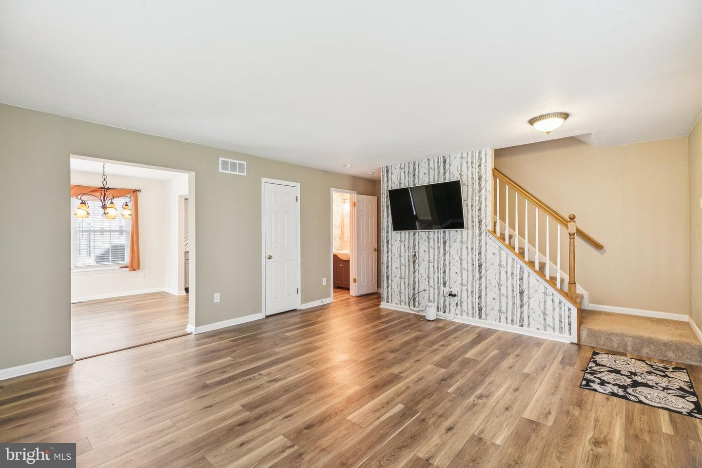 5437 Rinker Circle photo 3