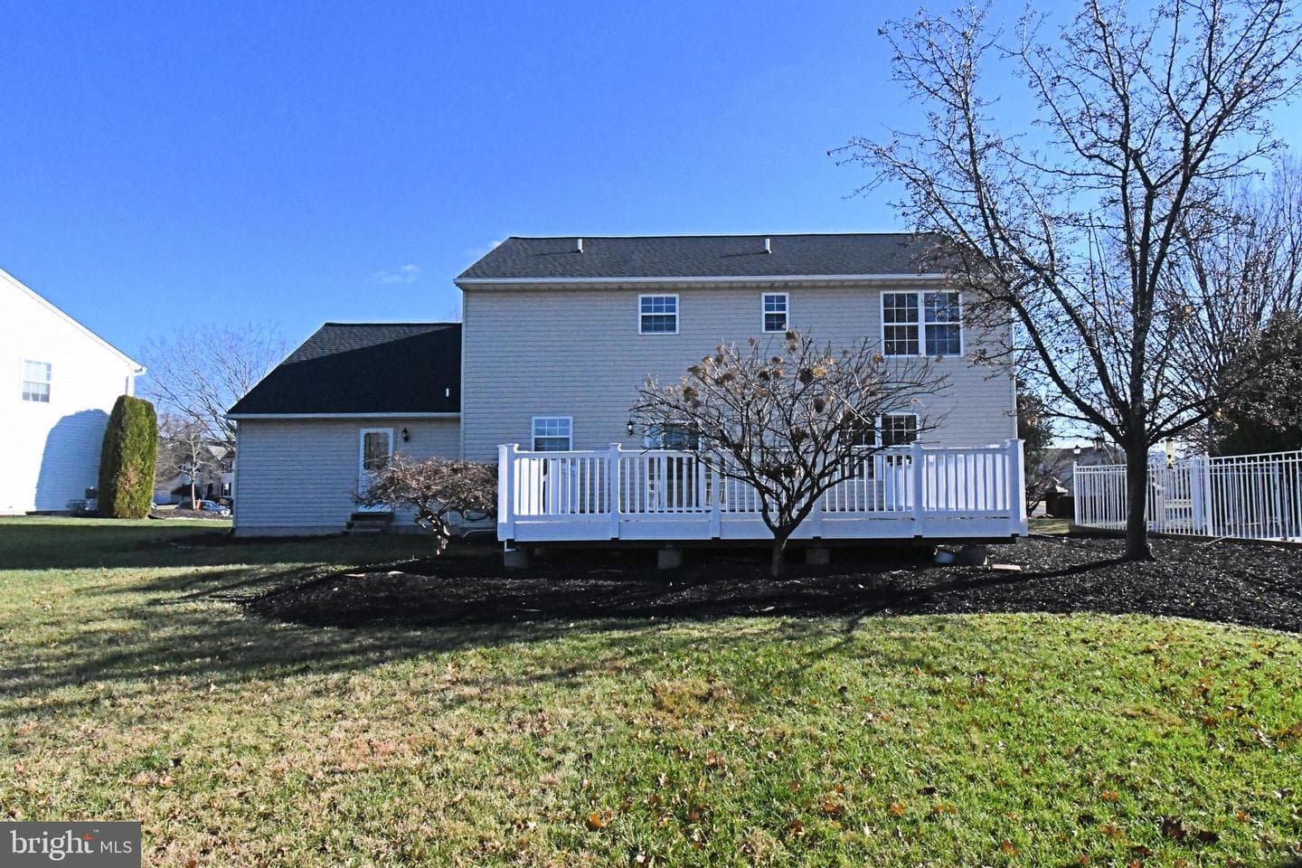 110 Greenfield Lane photo 68