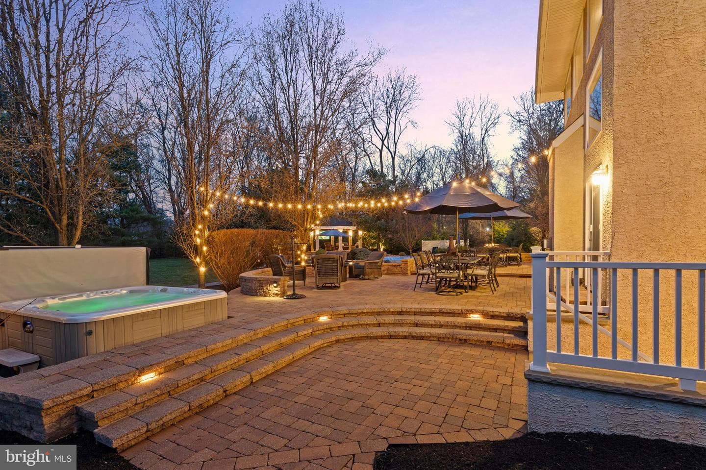 100 E Holland Road photo 57