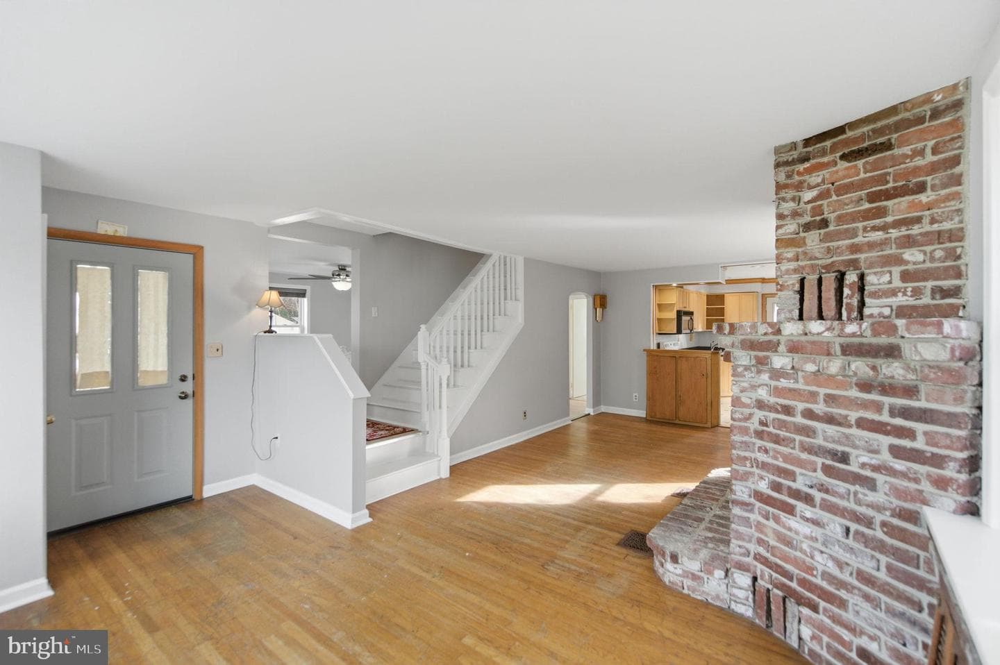 423 Harding photo 8