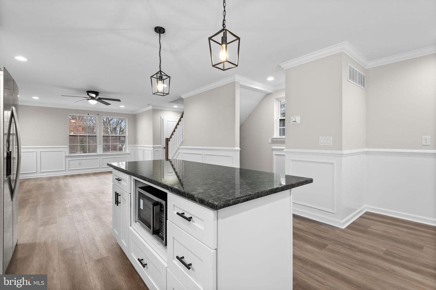 47 E College Avenue photo 6