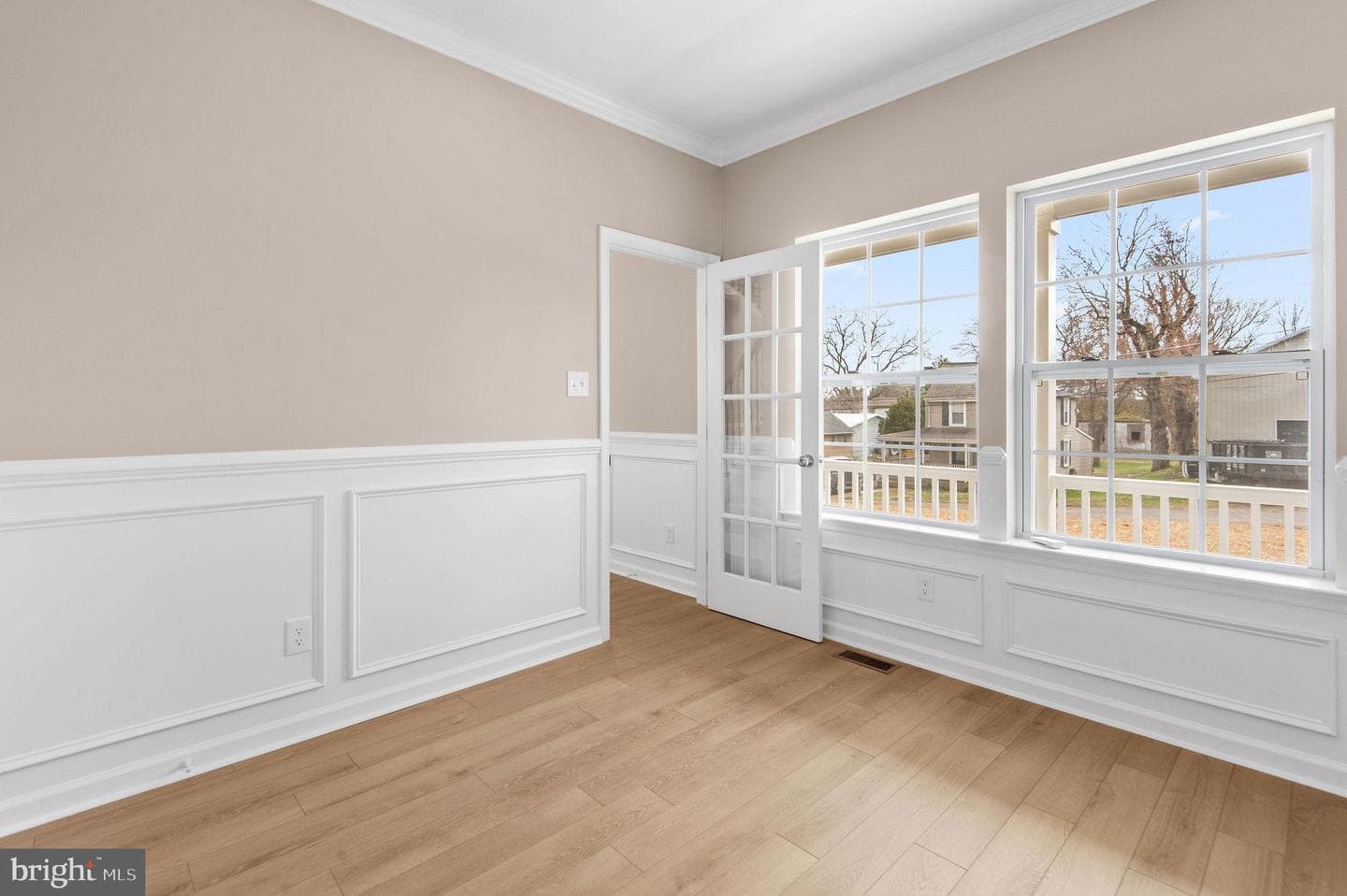 54 German Avenue photo 14