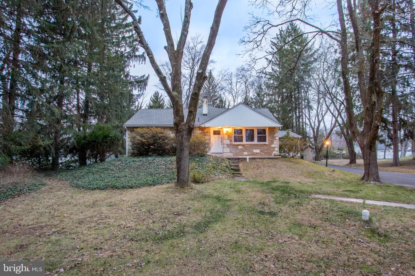 527 Lexington Avenue photo 40