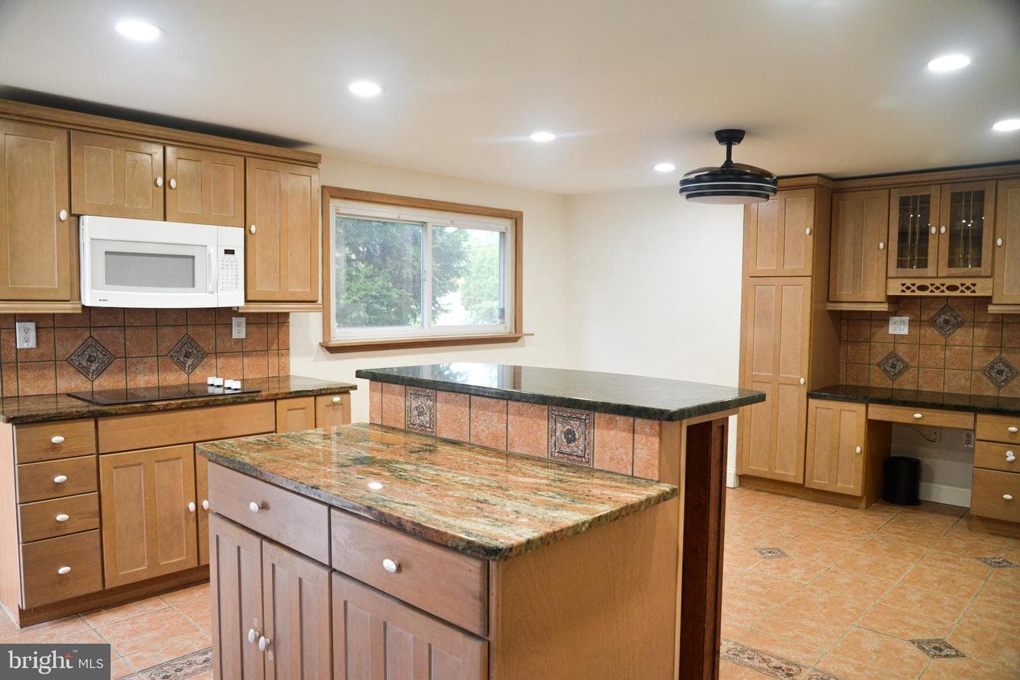 114 Nursery Avenue photo 14