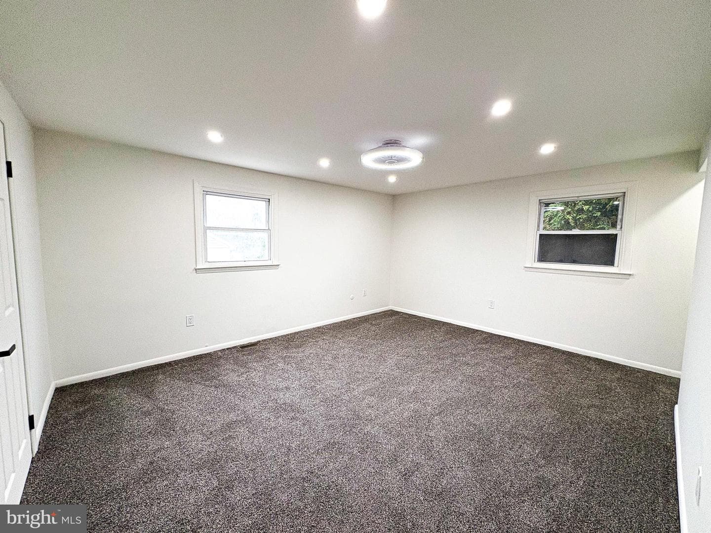 114 Nursery Avenue photo 30