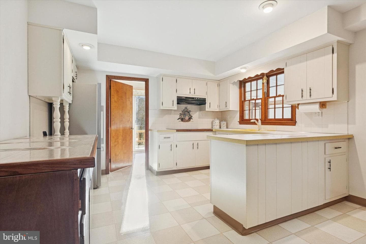 3060 Cloverly Drive photo 8