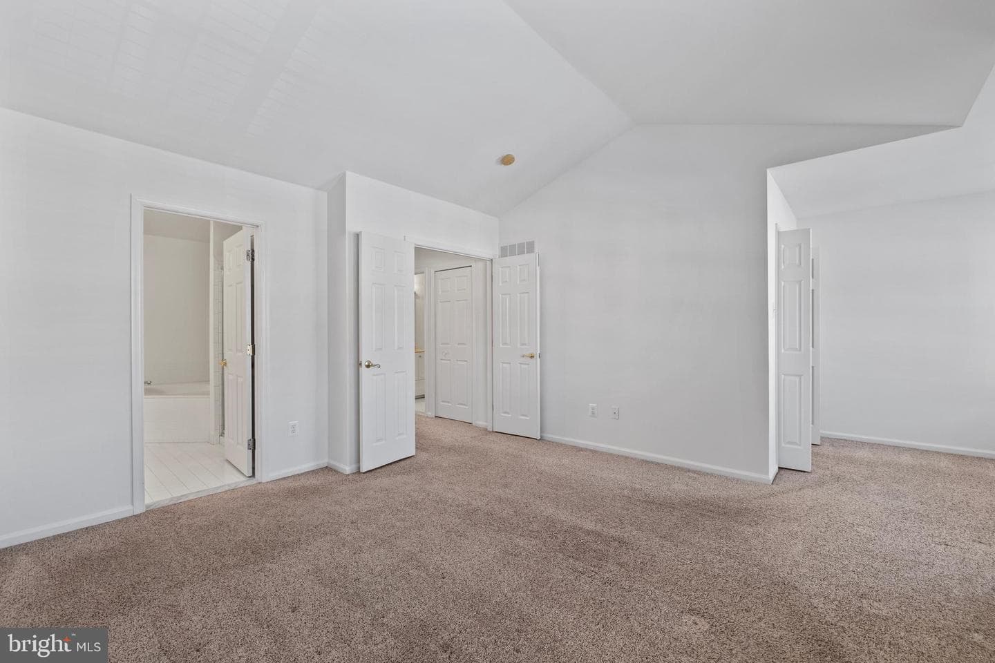 521 Jason Dr photo 33