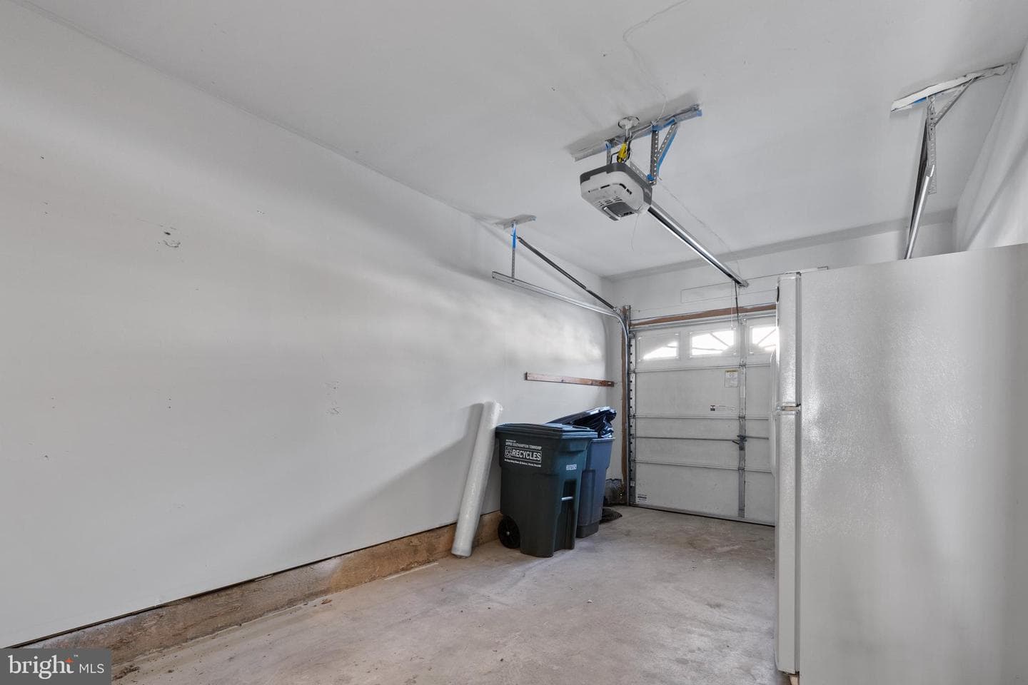 521 Jason Dr photo 9