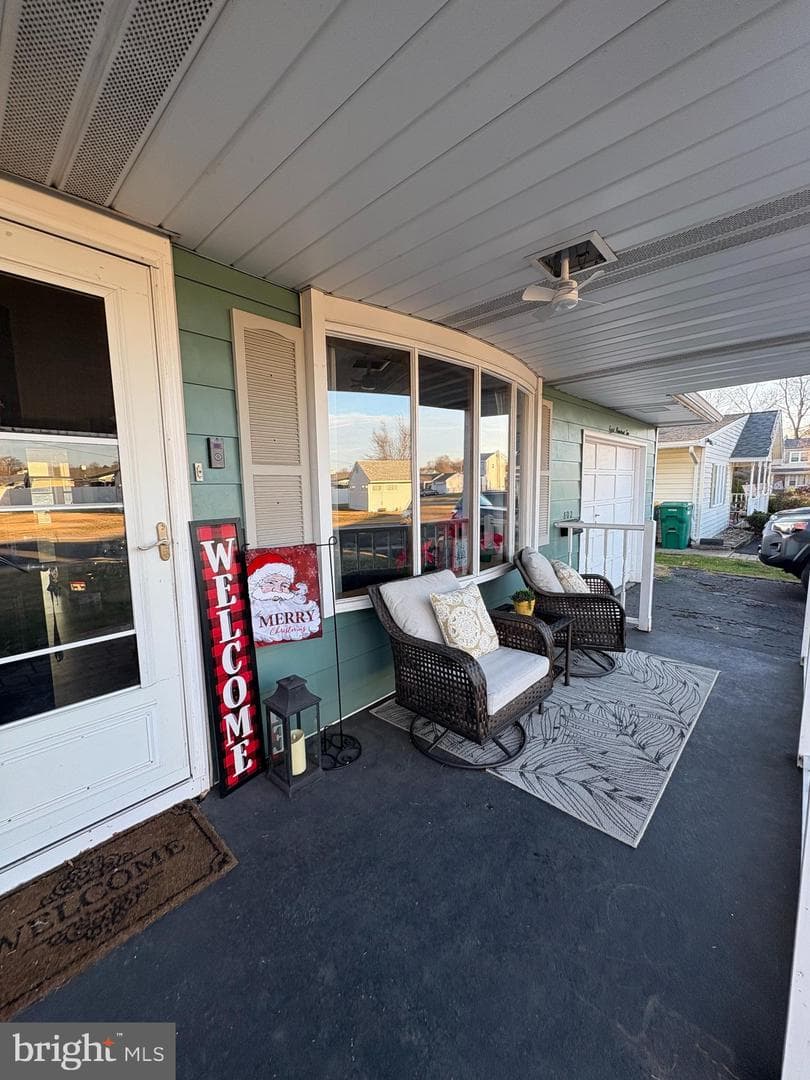 802 Dunbury Road photo 3
