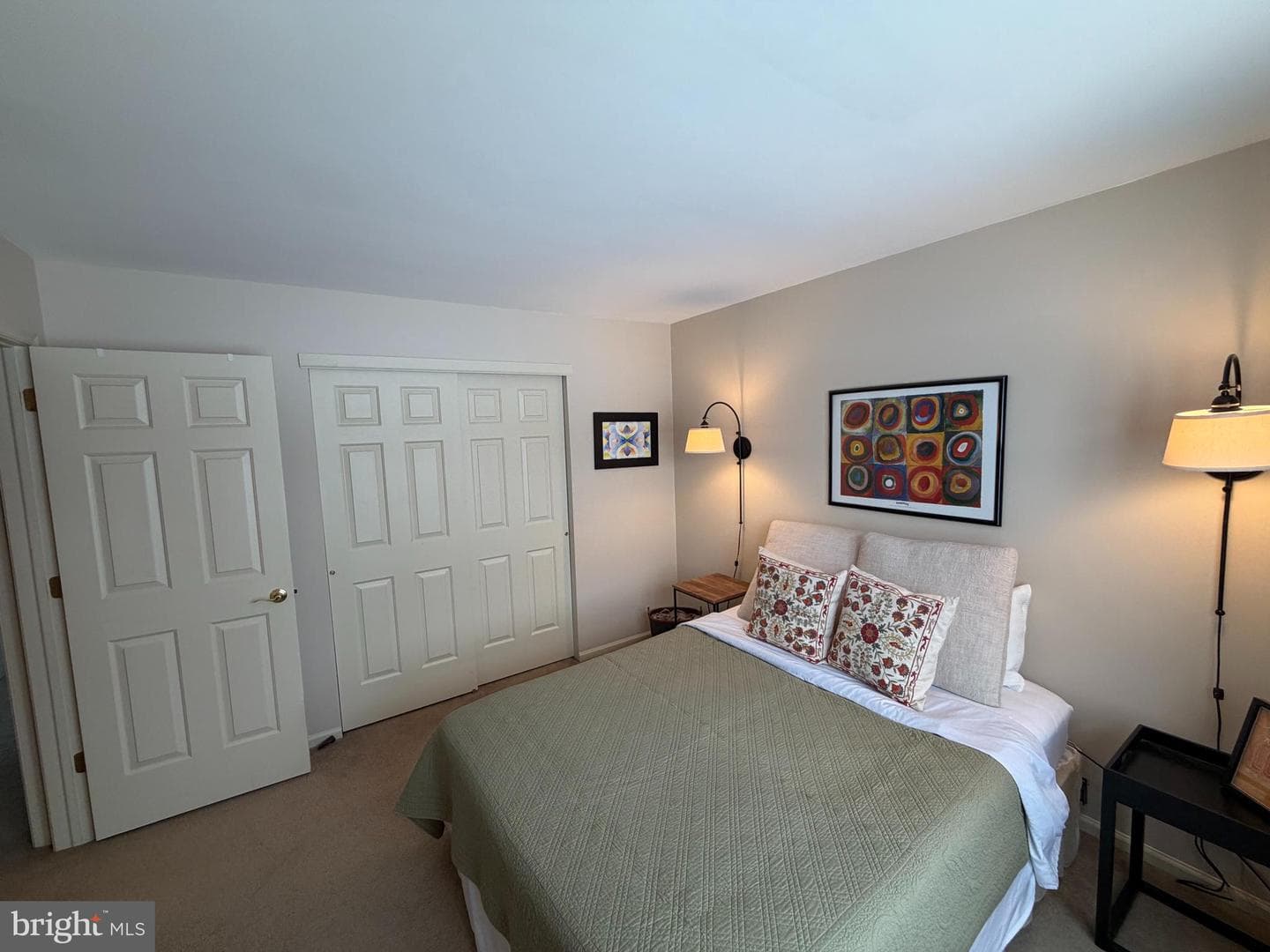 136 Woodview Drive photo 21