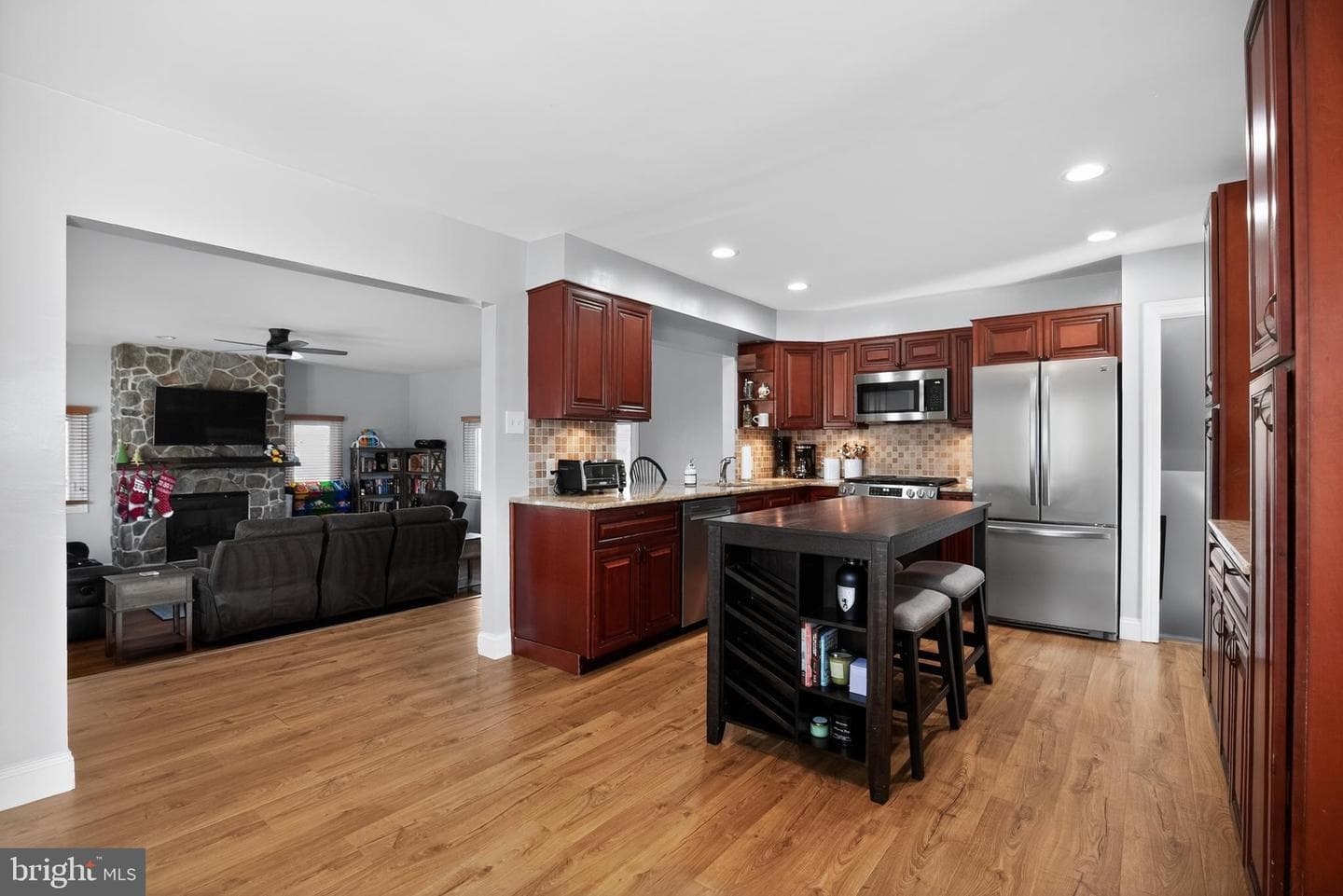 236 Hickory Road photo 11