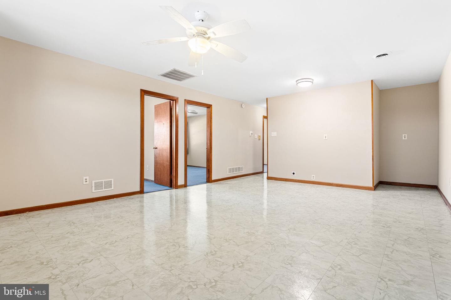 2623 Knights Road photo 32