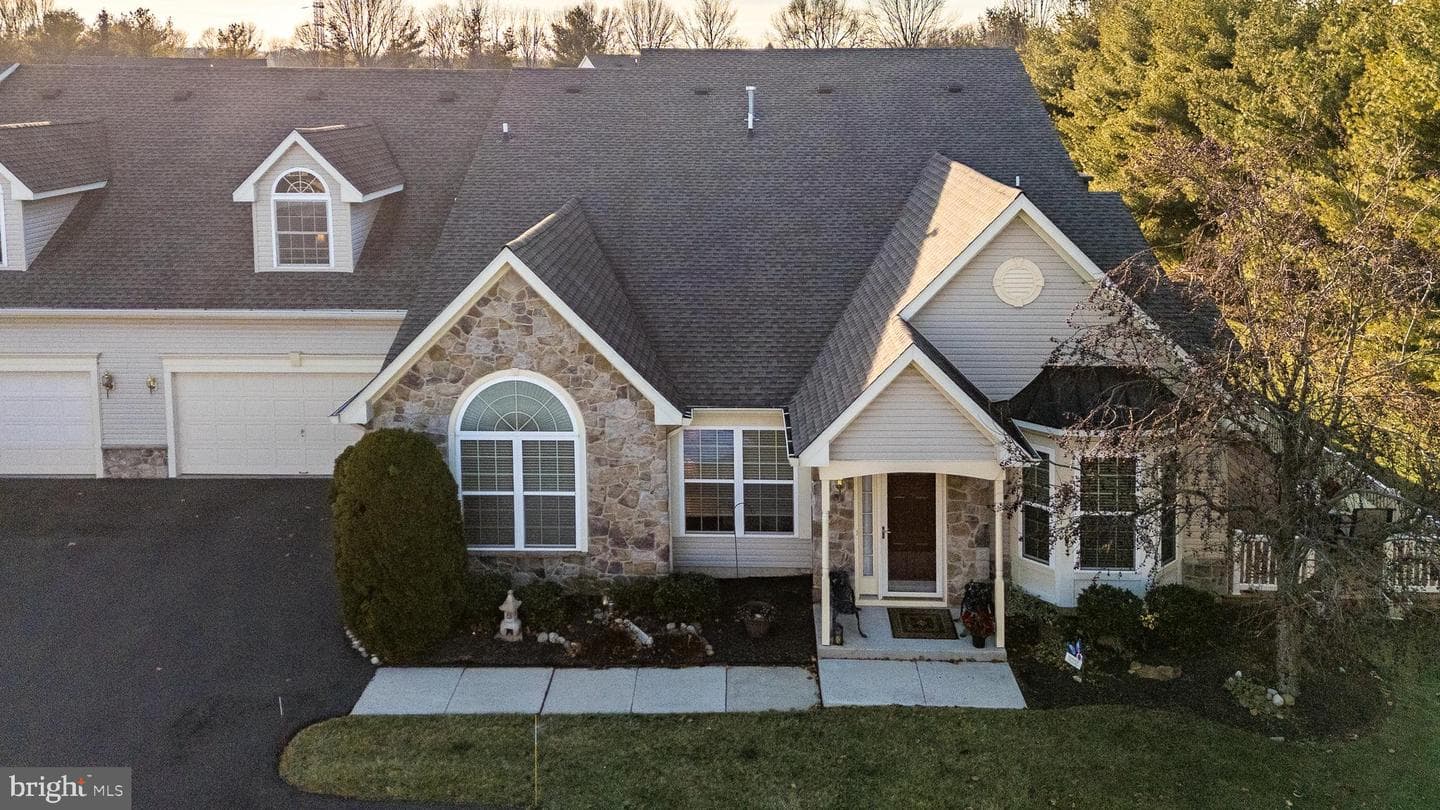 350 Shady Brook Drive #183 photo 3