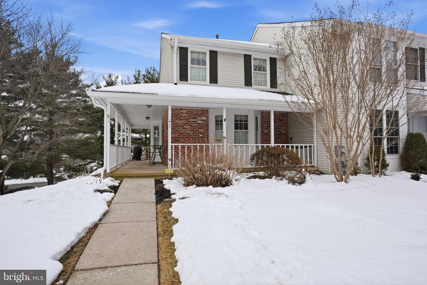 41 Ardsley Court photo 2