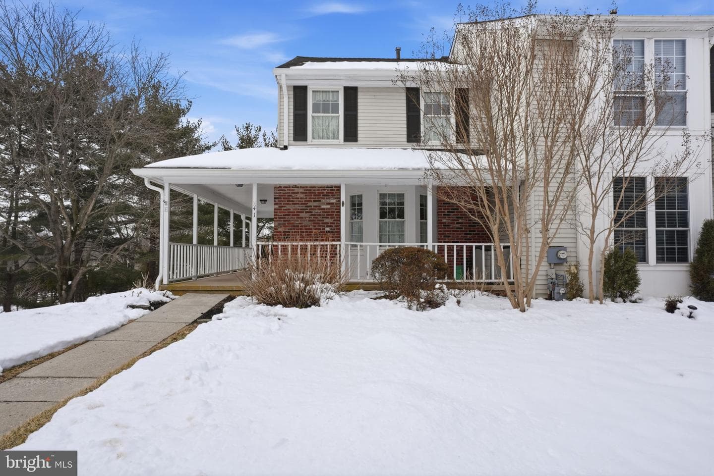 41 Ardsley Court photo 3