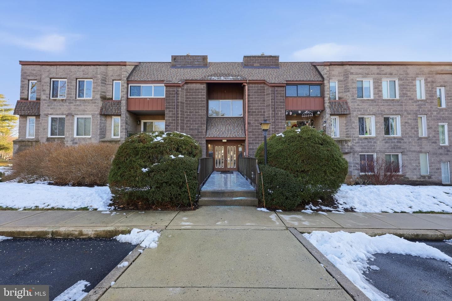 132 Leedom Way photo 1