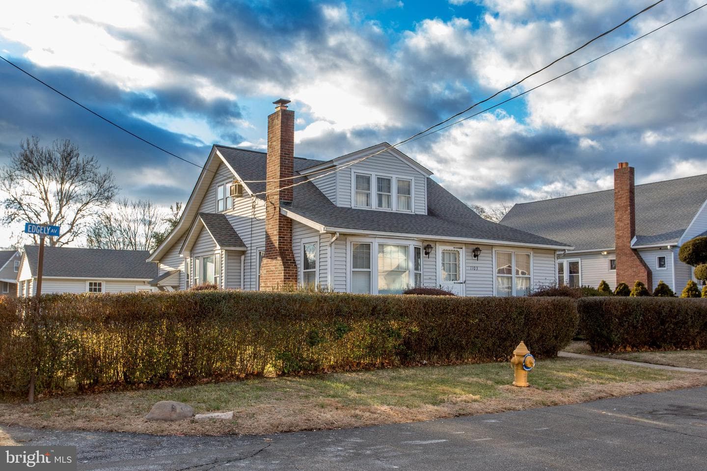 1103 Edgely Avenue photo 2