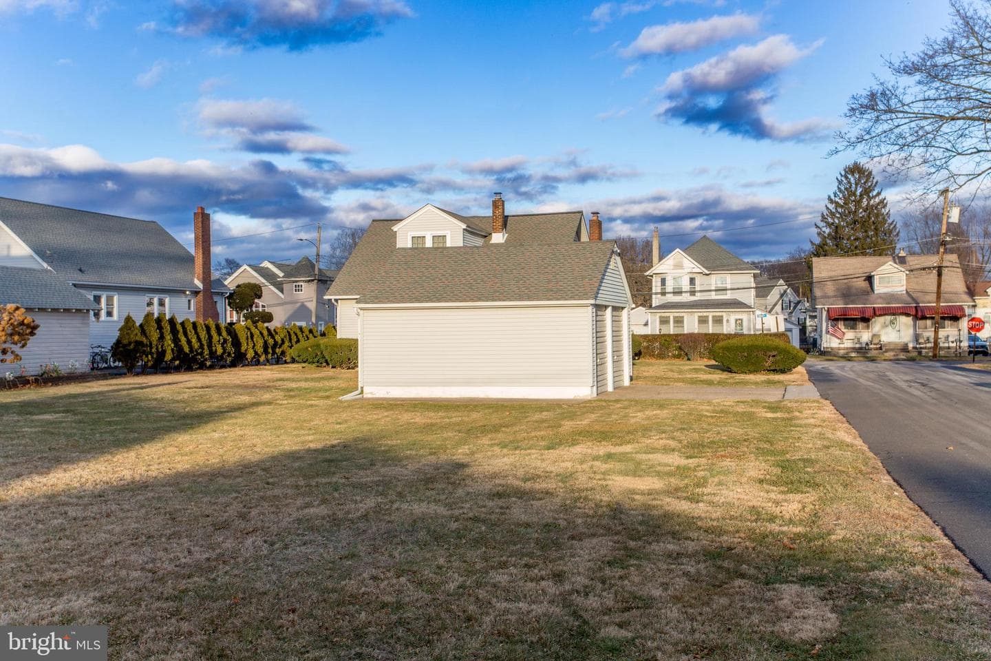 1103 Edgely Avenue photo 40
