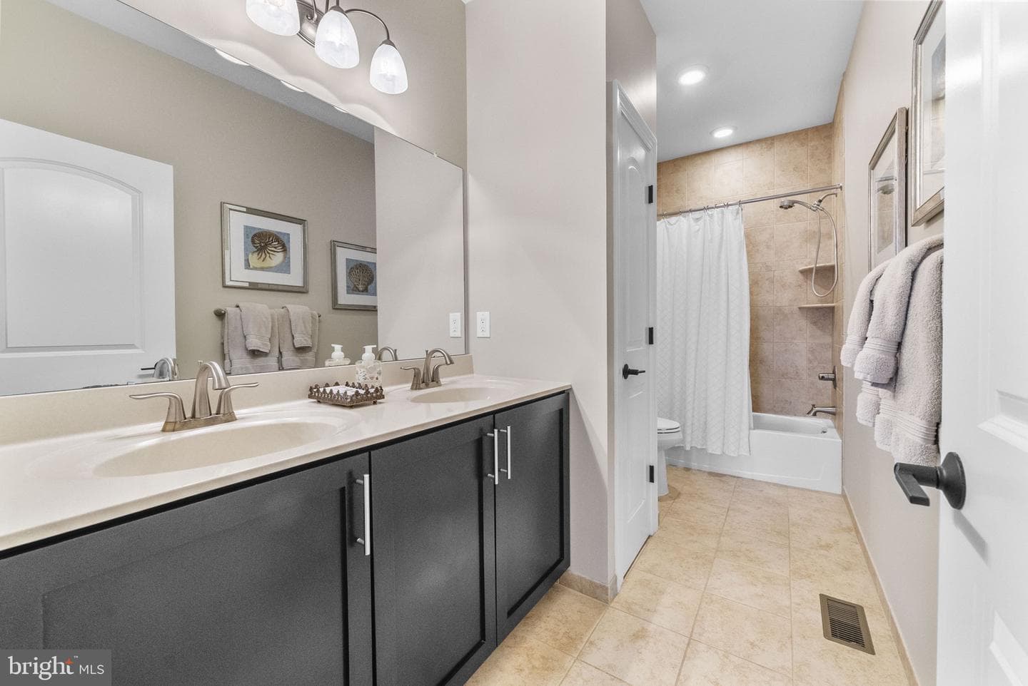35 David Drive photo 46