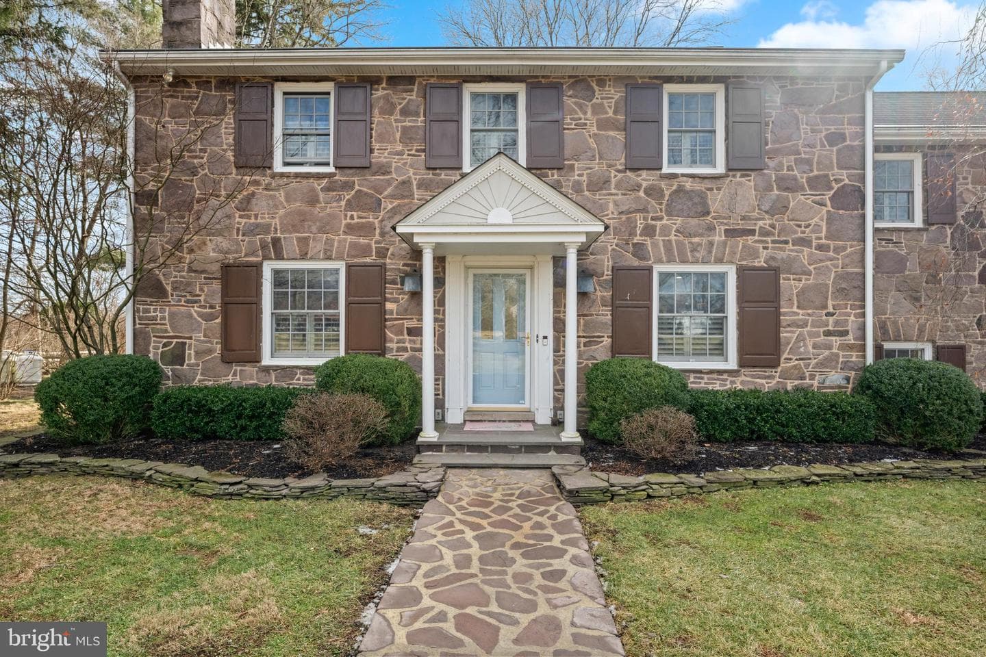 6760 Chapel Road photo 3