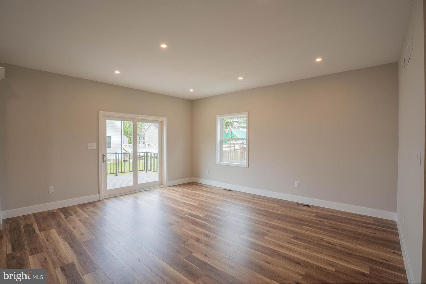 2290 Virginia Ave photo 18