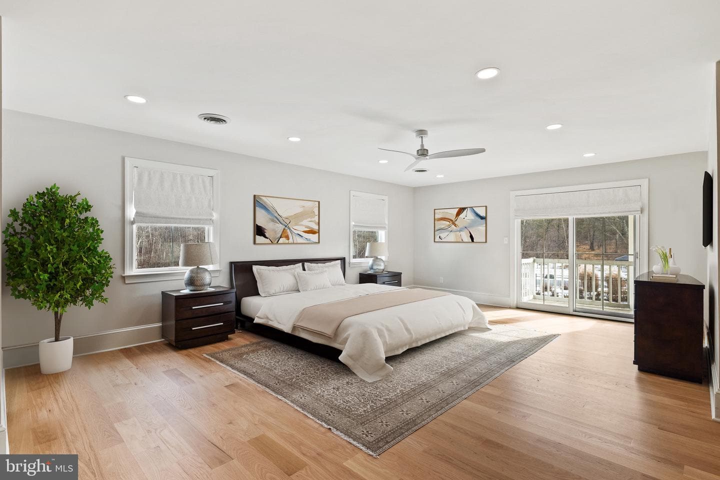 1400 Fairhill Road photo 19