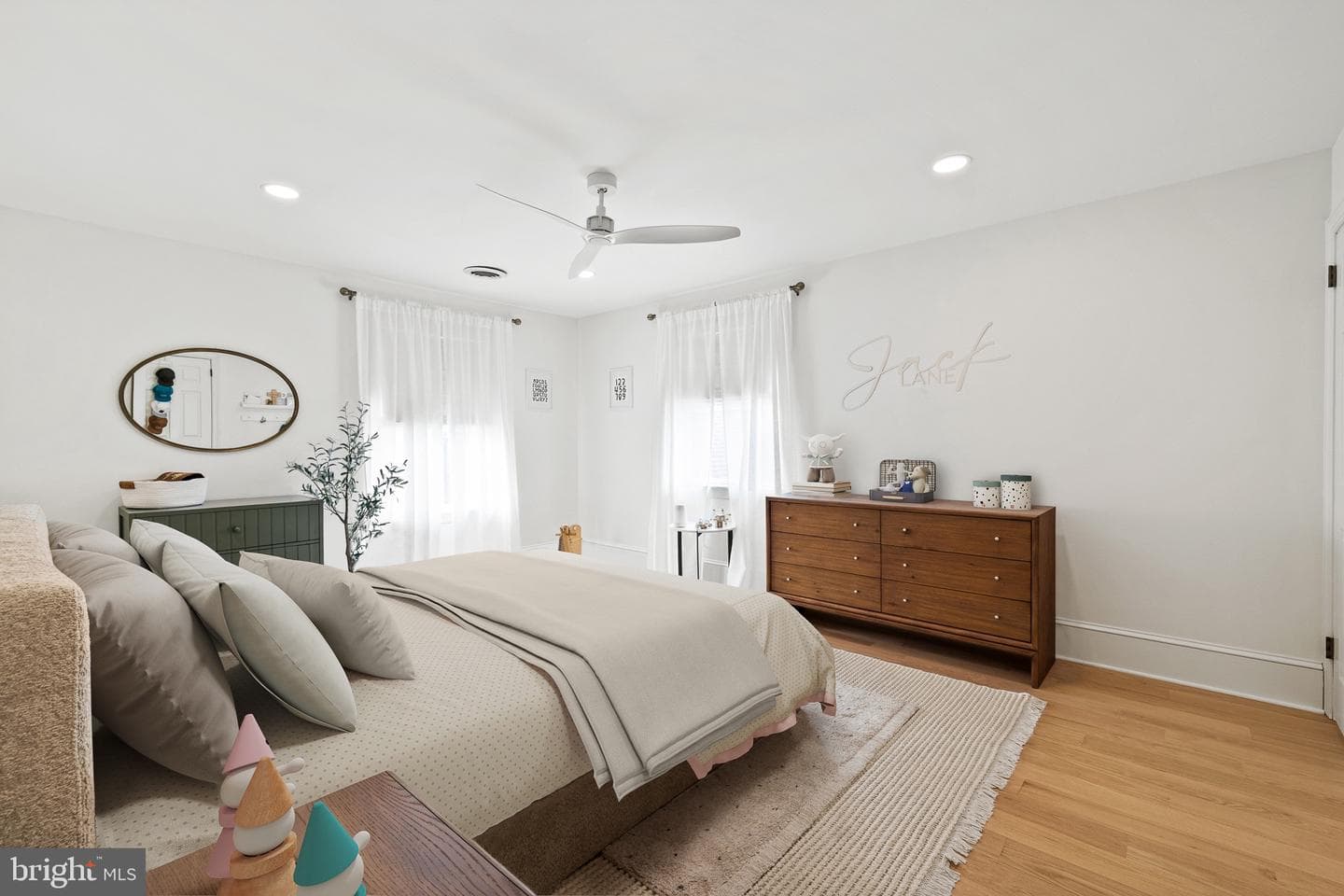 1400 Fairhill Road photo 31