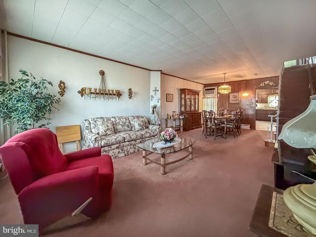 912 Jefferson Avenue photo 3
